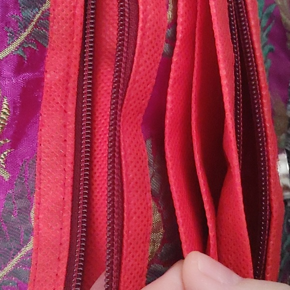 Handcrafted Elegant Indian Silk Purple and Red Brocade Envelope Peacock Feather - Picture 4 of 7